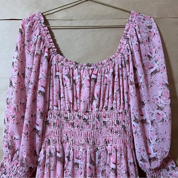 ASTR The Label | Floral Tiered Midi Dress Smocked Puff Sleeve Pink Size M - Picture 10 of 12